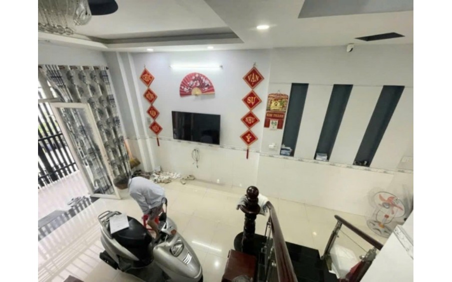 Bán nhà 2 tầng-67m2-Hẻm ô tô-Cách 1 căn ra MT đường -Phước Long A-Quận 9.